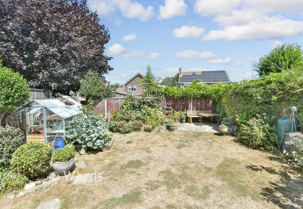 Rear Garden - Laxton Way, Faversham, Kent - Wards of Kent