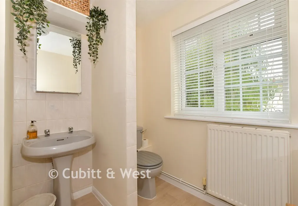 En-Suite Shower Room - The Fieldings, Southwater, West Sussex - Wards of Kent