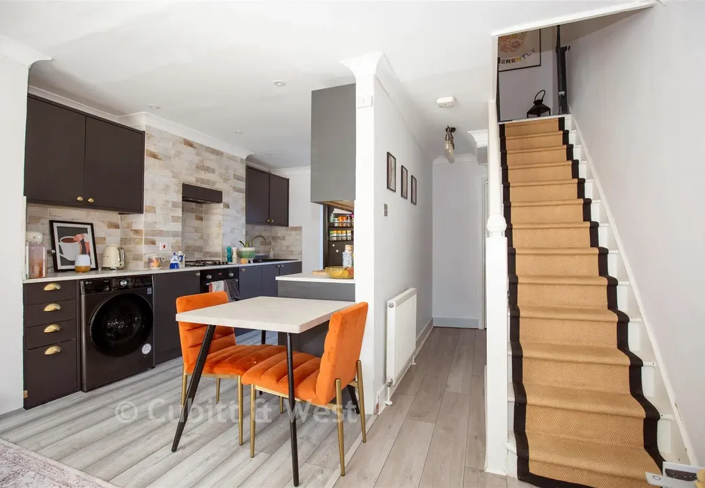 Lounge - Mill Road, Burgess Hill, West Sussex - Wards of Kent