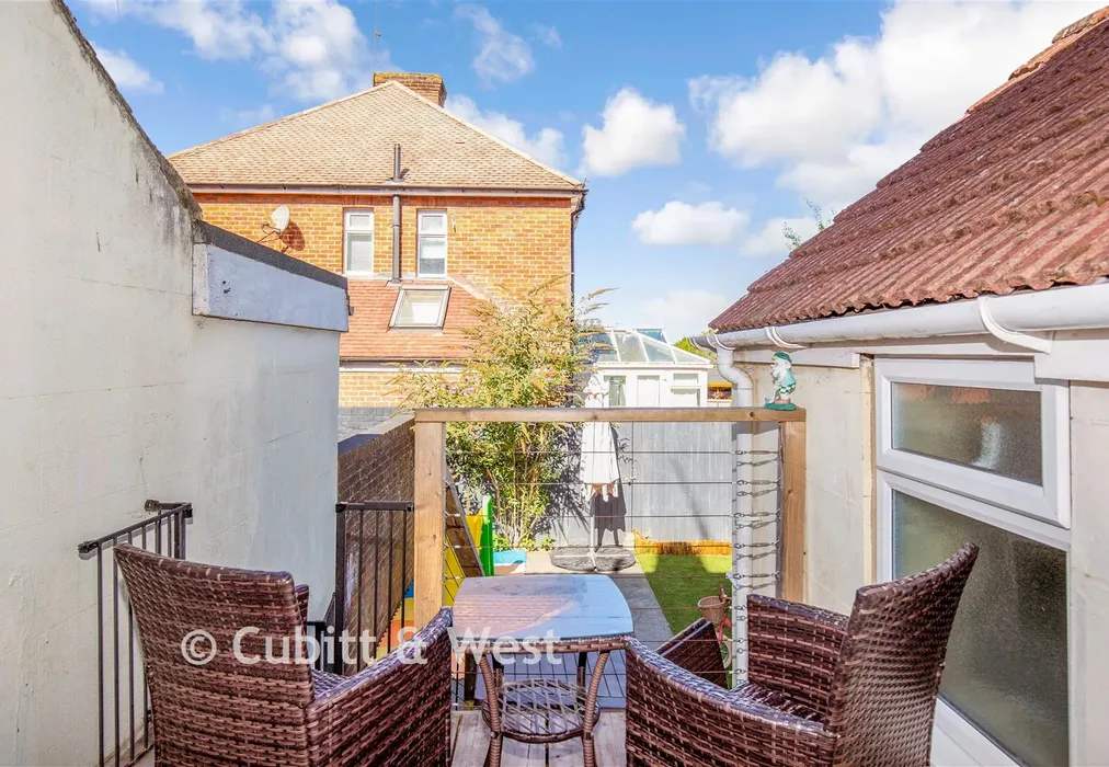 Garden Decking (Updated) - Mill Road, Burgess Hill, West Sussex - Wards of Kent