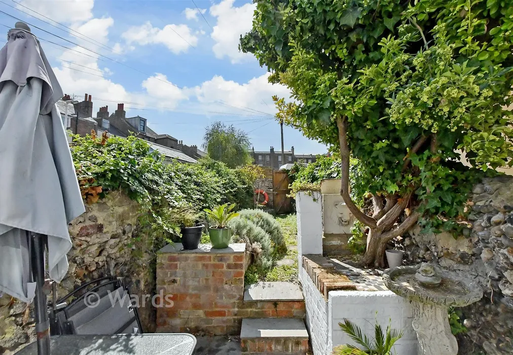 Rear Garden - La Belle Alliance Square, Ramsgate, Kent - Wards of Kent