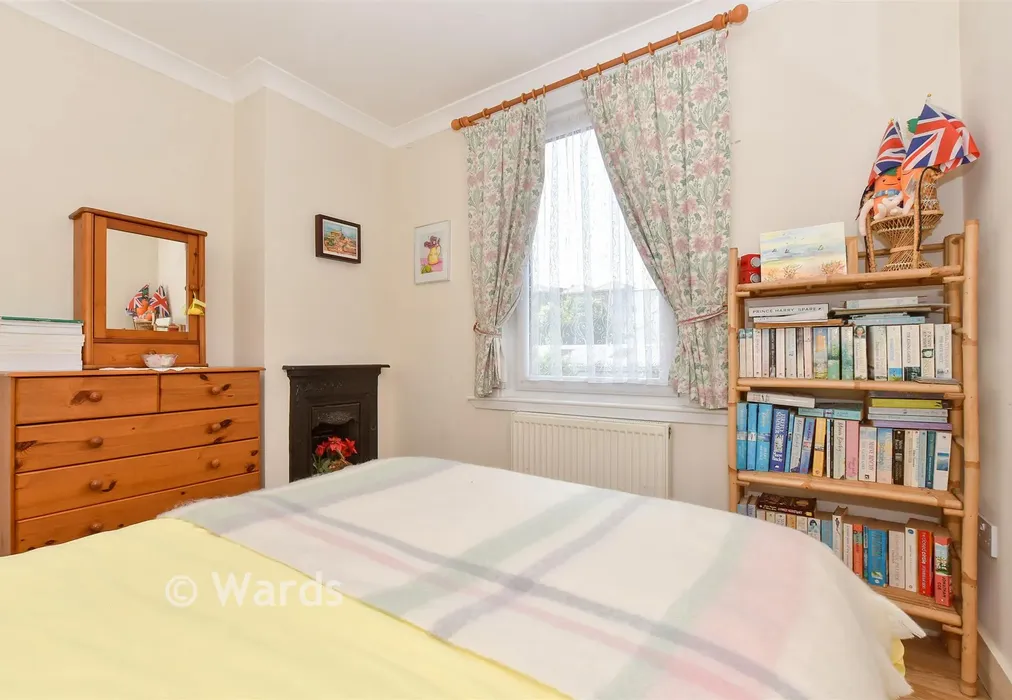Internal Lifestyle Photograph - Alfred Road, Dover, Kent - Wards of Kent
