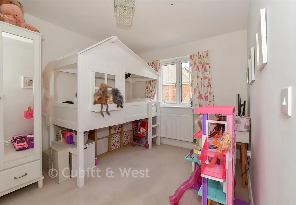 Bedroom 2 - Windacres Farm Lane, Rudgwick, Horsham, West Sussex - Wards of Kent