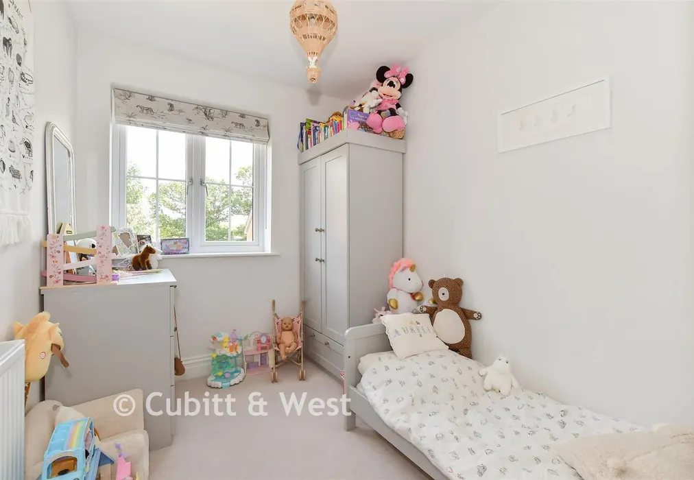 Bedroom 5 - Windacres Farm Lane, Rudgwick, Horsham, West Sussex - Wards of Kent