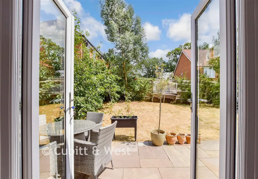 External Lifestyle Photograph - Windacres Farm Lane, Rudgwick, Horsham, West Sussex - Wards of Kent