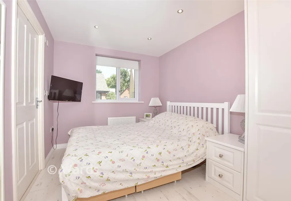 Bedroom 1 - Hawley Drive, Leybourne, West Malling, Kent - Wards of Kent