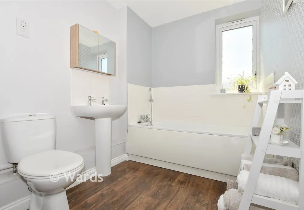 Bathroom - Hawley Drive, Leybourne, West Malling, Kent - Wards of Kent
