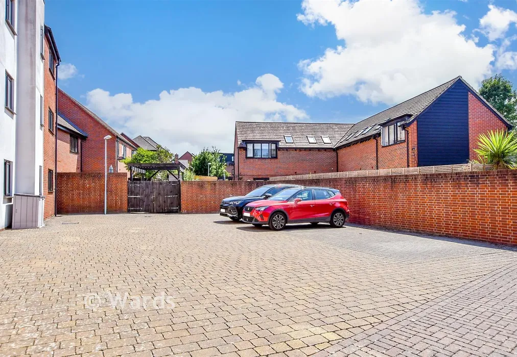 Driveway/Parking - Hawley Drive, Leybourne, West Malling, Kent - Wards of Kent