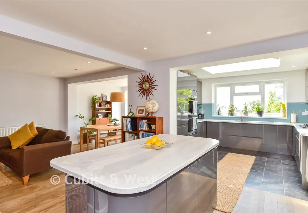 Kitchen - Crescent Drive North, Woodingdean, Brighton, East Sussex - Wards of Kent