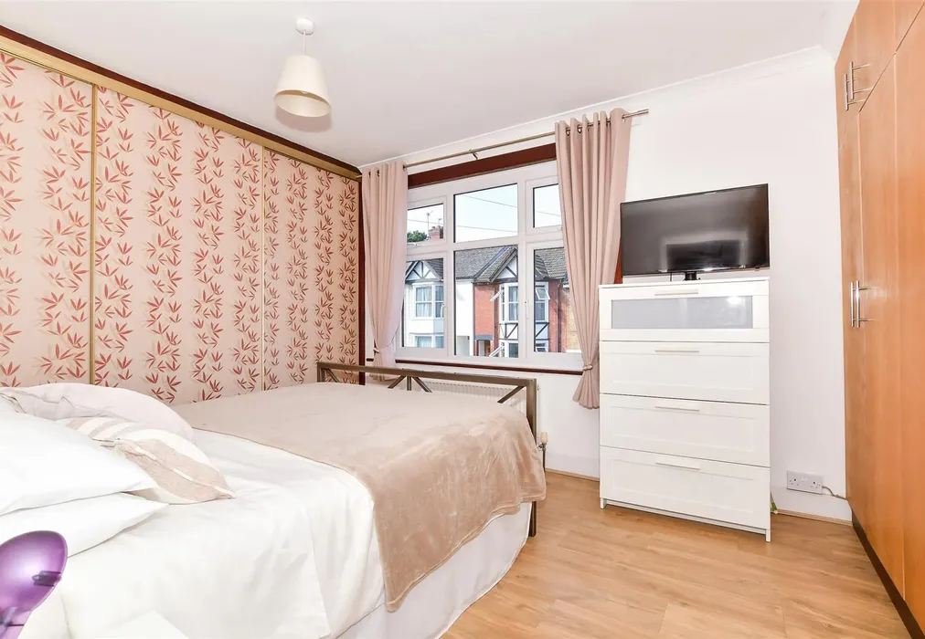 Bedroom 1 - Muir Road, Maidstone, Kent - Wards of Kent