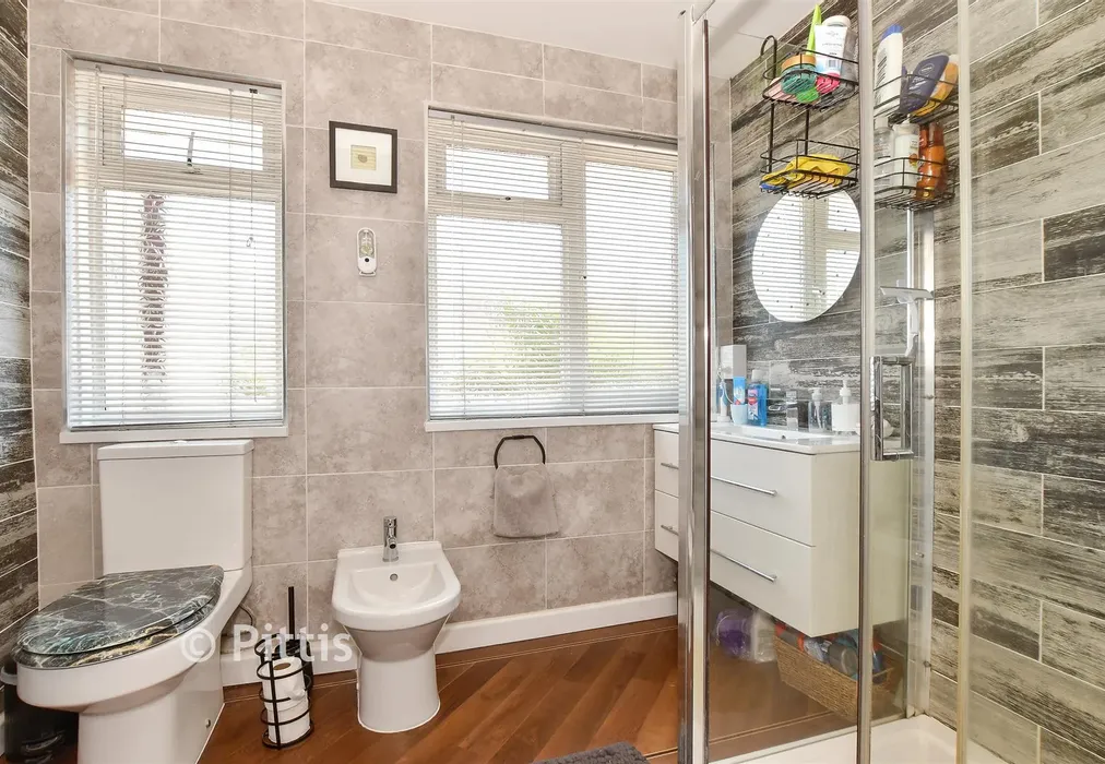 Shower Room - Nicholas Close, Brading, Isle of Wight - Wards of Kent