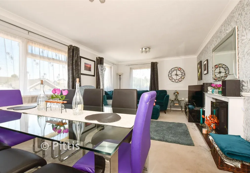 Lounge/ Dining Room - Nicholas Close, Brading, Isle of Wight - Wards of Kent