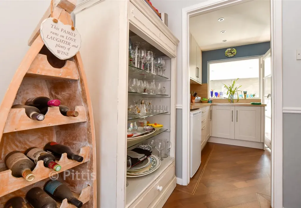 Internal Lifestyle Photograph - Nicholas Close, Brading, Isle of Wight - Wards of Kent