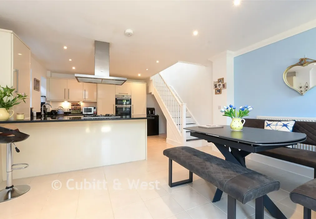 Kitchen/Dining Room - Tupwood Gardens, Caterham, Surrey - Wards of Kent