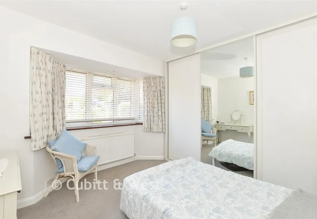 Bedroom 1 - High Street, Dormansland, Surrey - Wards of Kent