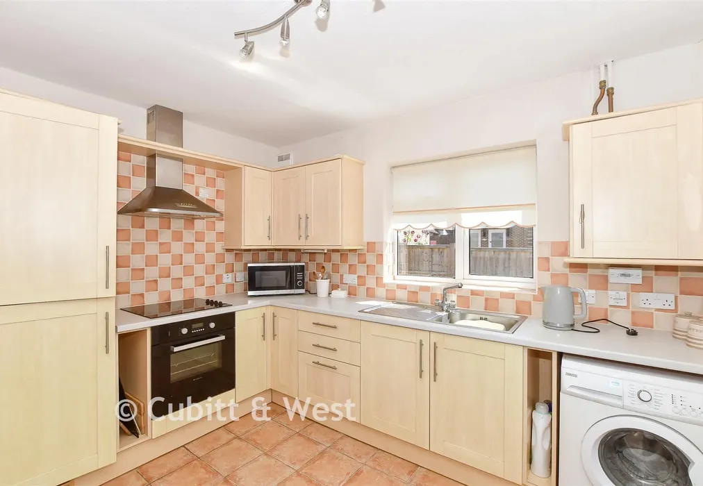 Kitchen/ Breakfast Room - High Street, Dormansland, Surrey - Wards of Kent