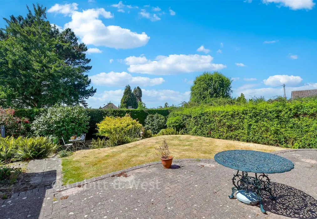 Rear Garden - High Street, Dormansland, Surrey - Wards of Kent