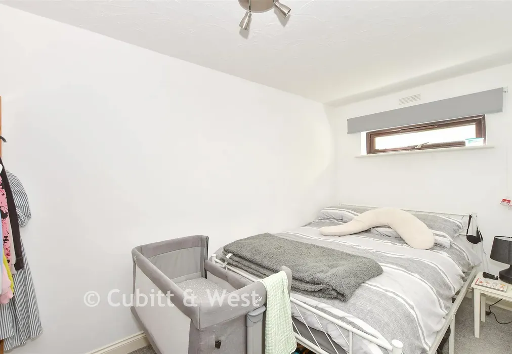 Bedroom - Bowers Place, Crawley Down, West Sussex - Wards of Kent
