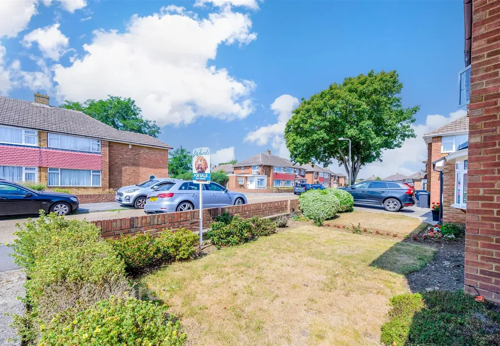 Front Garden - Imperial Drive, Gravesend, Kent - Wards of Kent