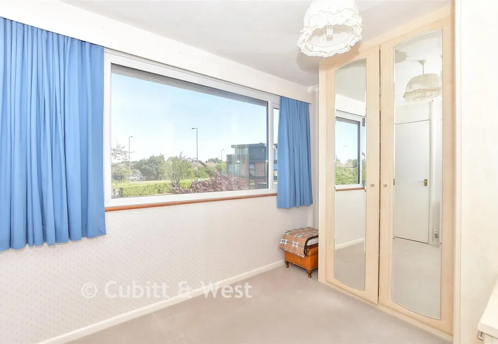 Bedroom 3 - Havant Farm Close, Havant, Hampshire - Wards of Kent