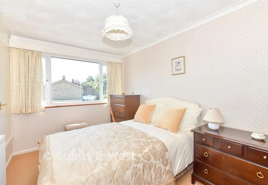 Bedroom 2 - Havant Farm Close, Havant, Hampshire - Wards of Kent