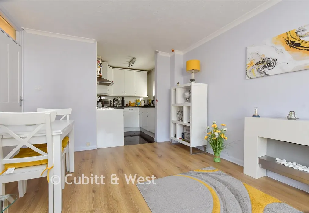 Kitchen / Lounge / Diner - Brighton Road, Purley, Surrey - Wards of Kent