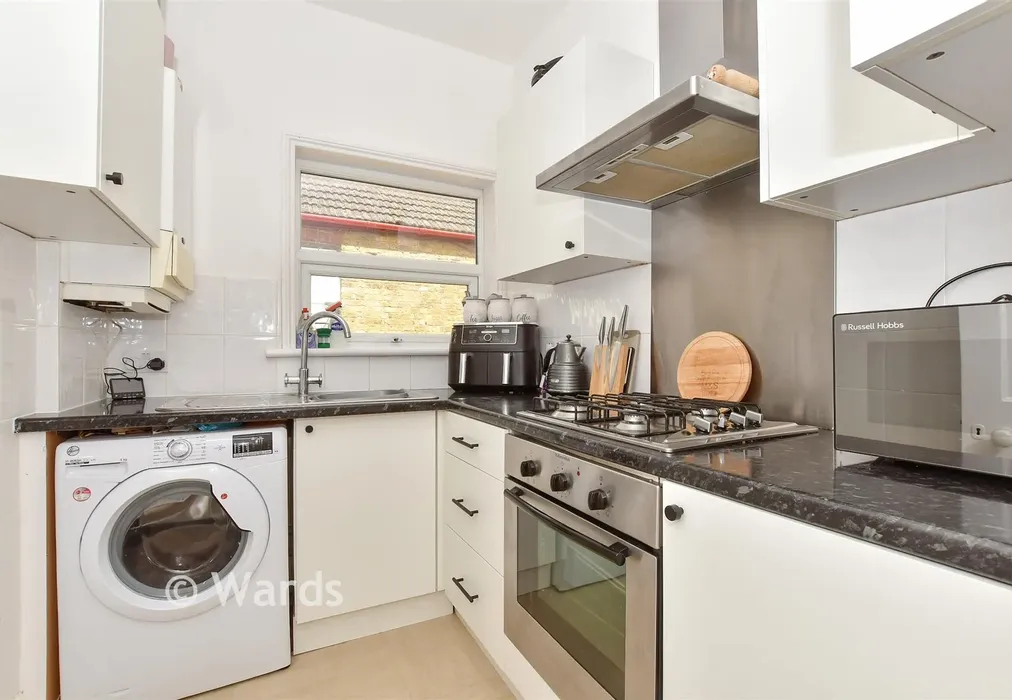 Kitchen - Douglas Road, Herne Bay, Kent - Wards of Kent