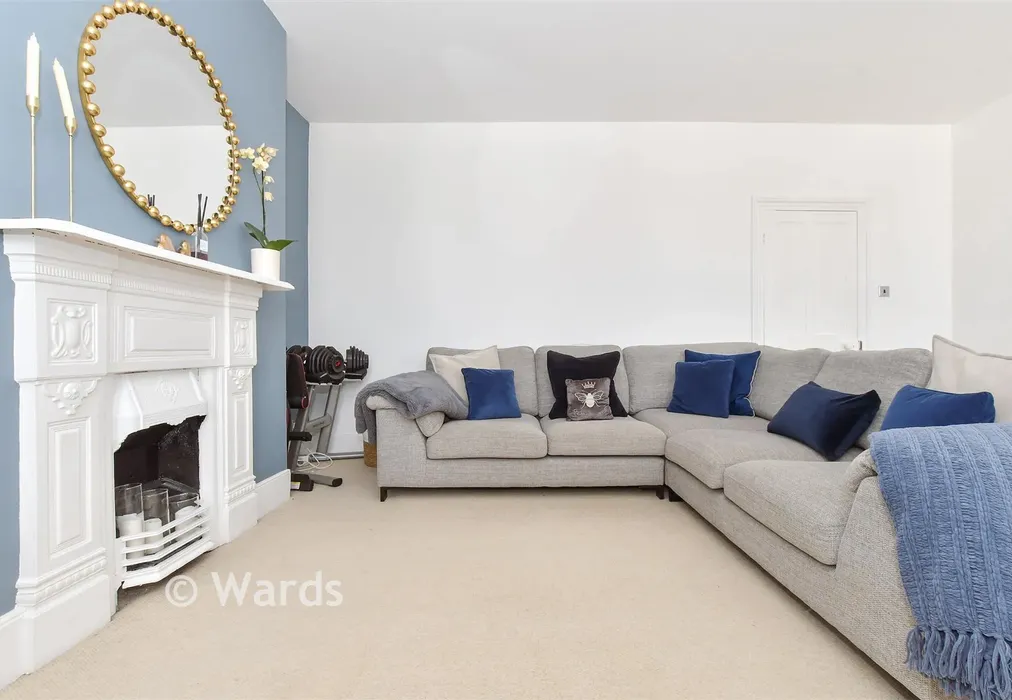 Lounge - Douglas Road, Herne Bay, Kent - Wards of Kent