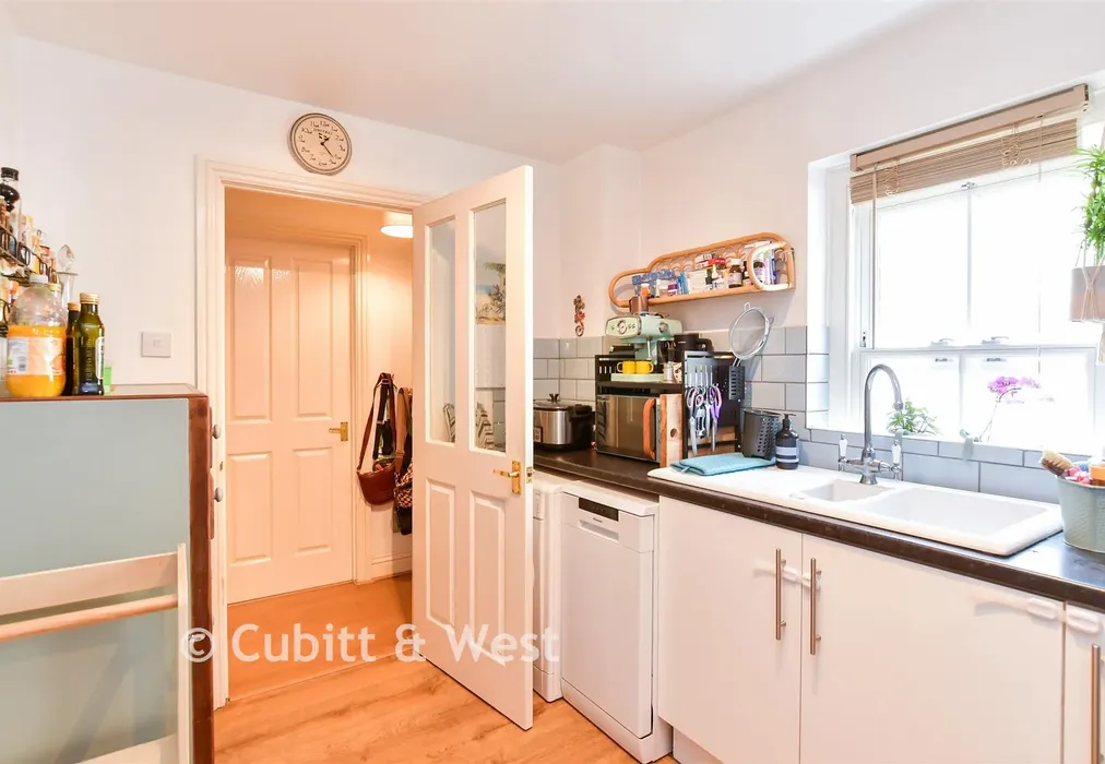 Kitchen - Bristol Road, Brighton, Brighton & Hove - Wards of Kent