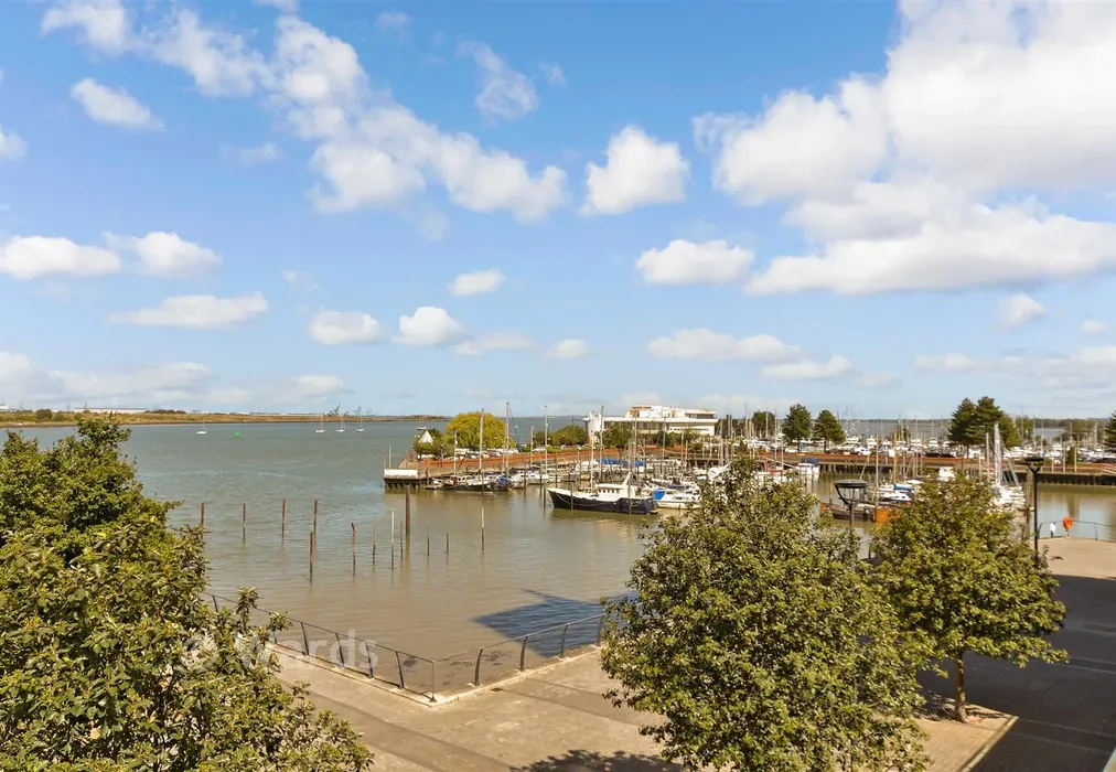 Views To Front - Pegasus Way, Gillingham, Kent - Wards of Kent