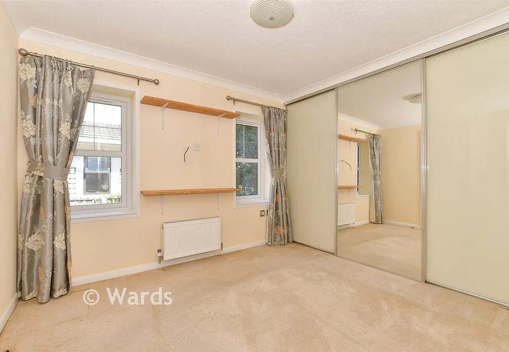 Bedroom 1 - Woodlands Lodge Park, Ashford, Kent - Wards of Kent