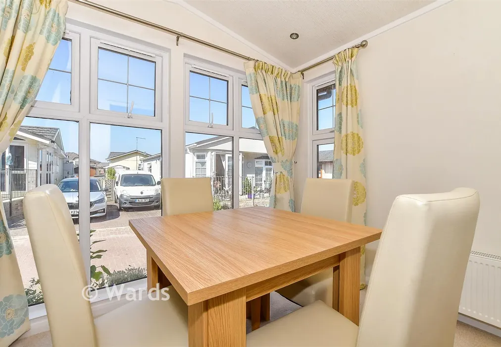 Dining Room - Woodlands Lodge Park, Ashford, Kent - Wards of Kent