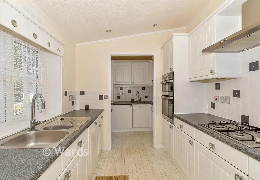 Kitchen - Woodlands Lodge Park, Ashford, Kent - Wards of Kent