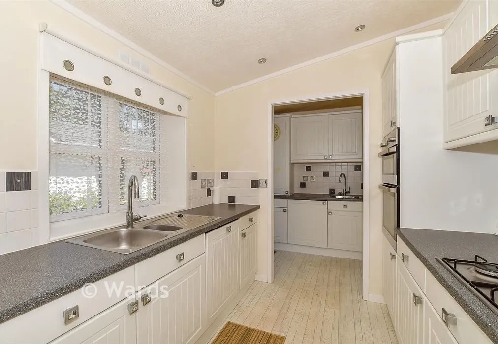 Kitchen - Woodlands Lodge Park, Ashford, Kent - Wards of Kent
