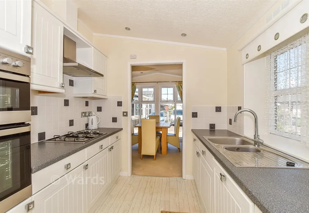 Kitchen - Woodlands Lodge Park, Ashford, Kent - Wards of Kent