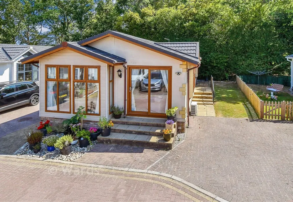 External (Web) - Woodlands Lodge Park, Ashford, Kent - Wards of Kent