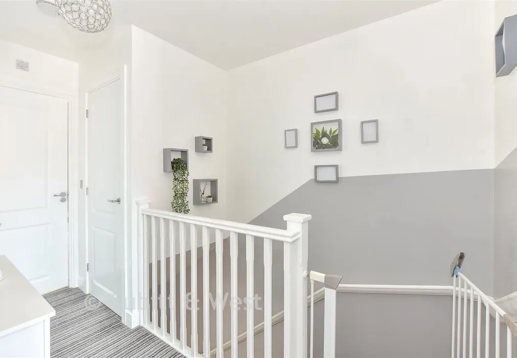 Internal Lifestyle Photograph - Tatlow Chase, Littlehampton, West Sussex - Wards of Kent