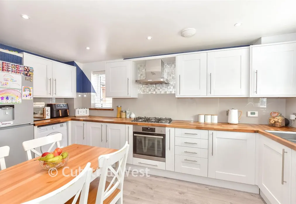 Kitchen - Tatlow Chase, Littlehampton, West Sussex - Wards of Kent