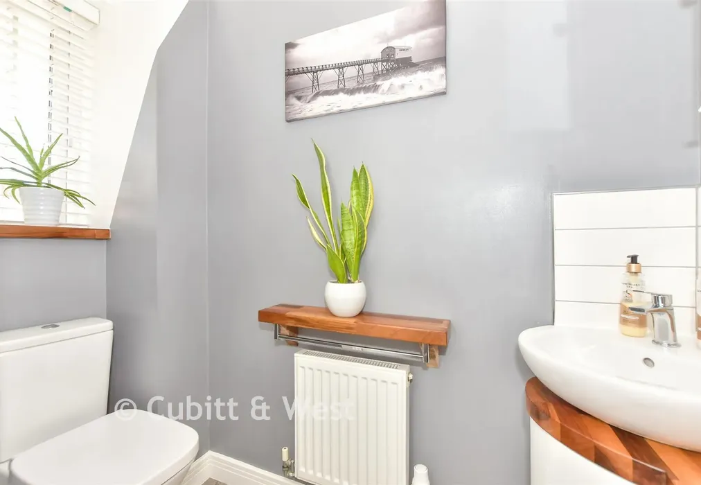Internal Lifestyle Photograph - Tatlow Chase, Littlehampton, West Sussex - Wards of Kent