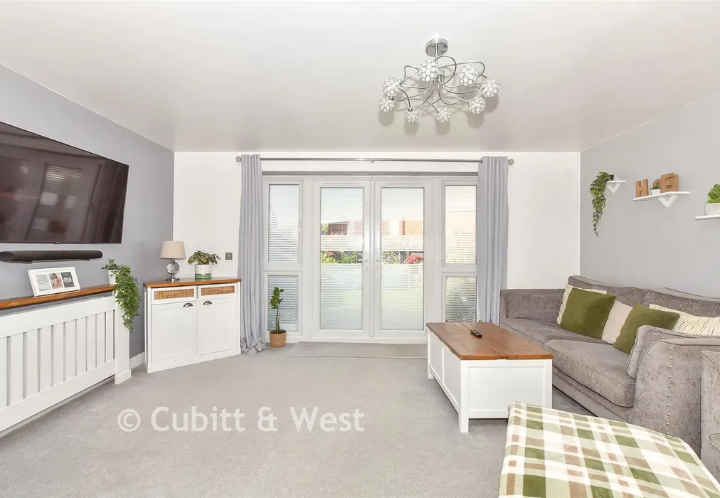 Lounge - Tatlow Chase, Littlehampton, West Sussex - Wards of Kent