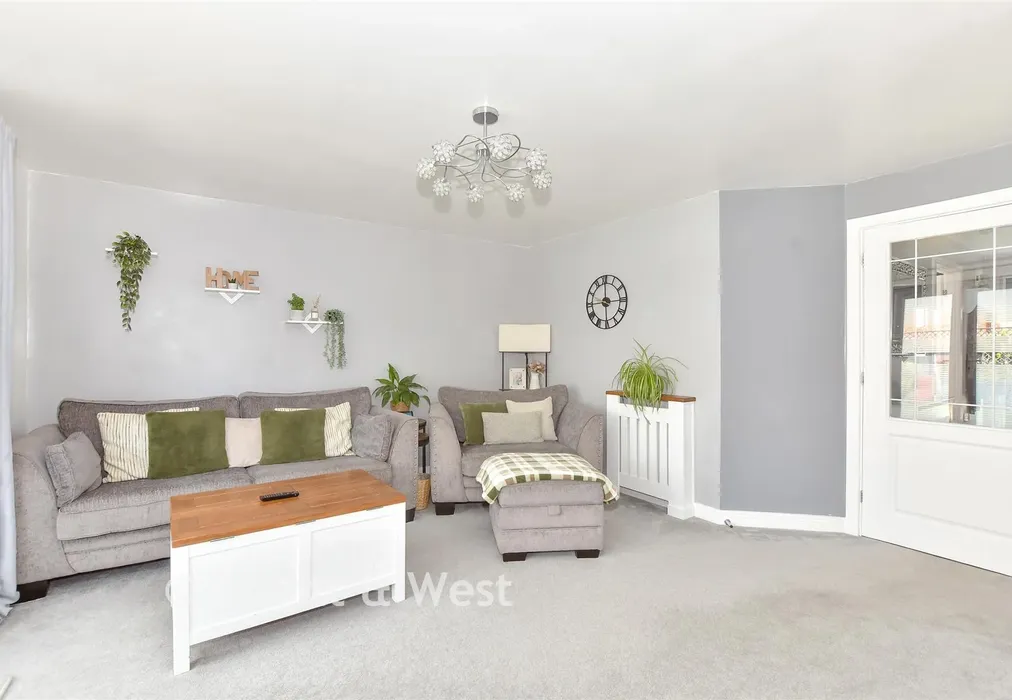 Lounge - Tatlow Chase, Littlehampton, West Sussex - Wards of Kent