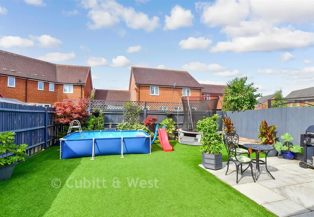 Rear Garden - Tatlow Chase, Littlehampton, West Sussex - Wards of Kent