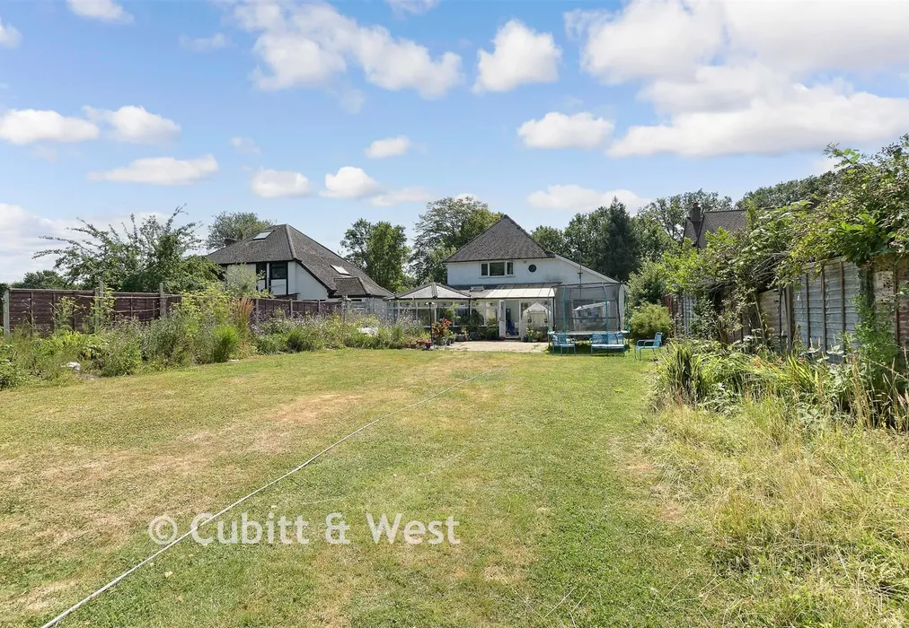 Rear Garden - Smallfield Road, Horley, Surrey - Wards of Kent