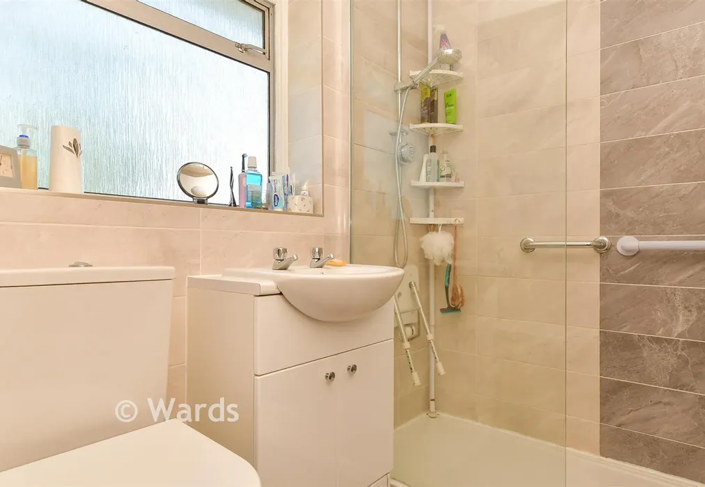 Shower Room - Dryland Road, Snodland, Kent - Wards of Kent