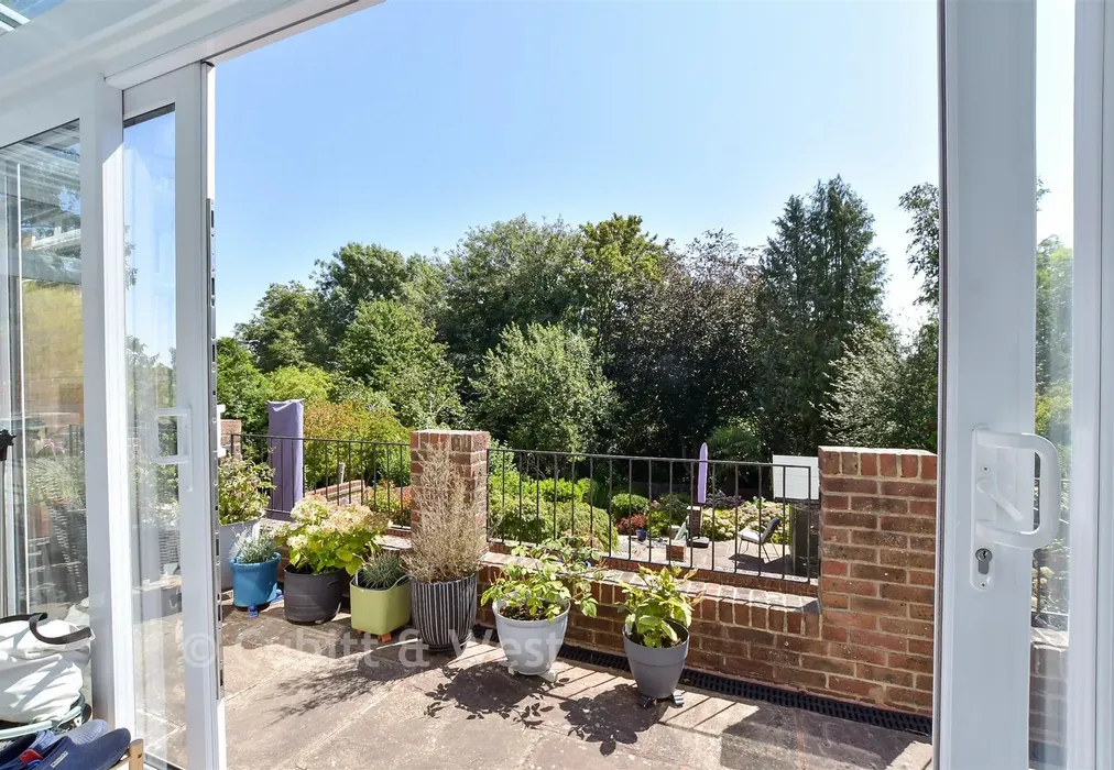 Conservatory - The Crescent, Horsham, West Sussex - Wards of Kent