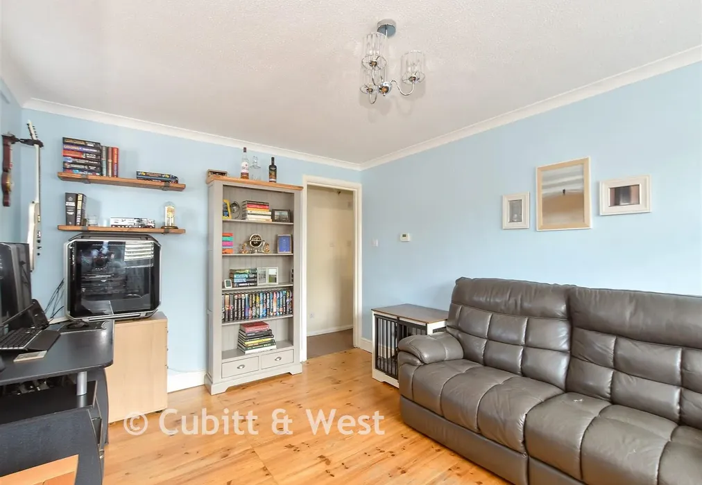 Lounge/Dining Room, - Blackthorns, Hurstpierpoint, West Sussex - Wards of Kent