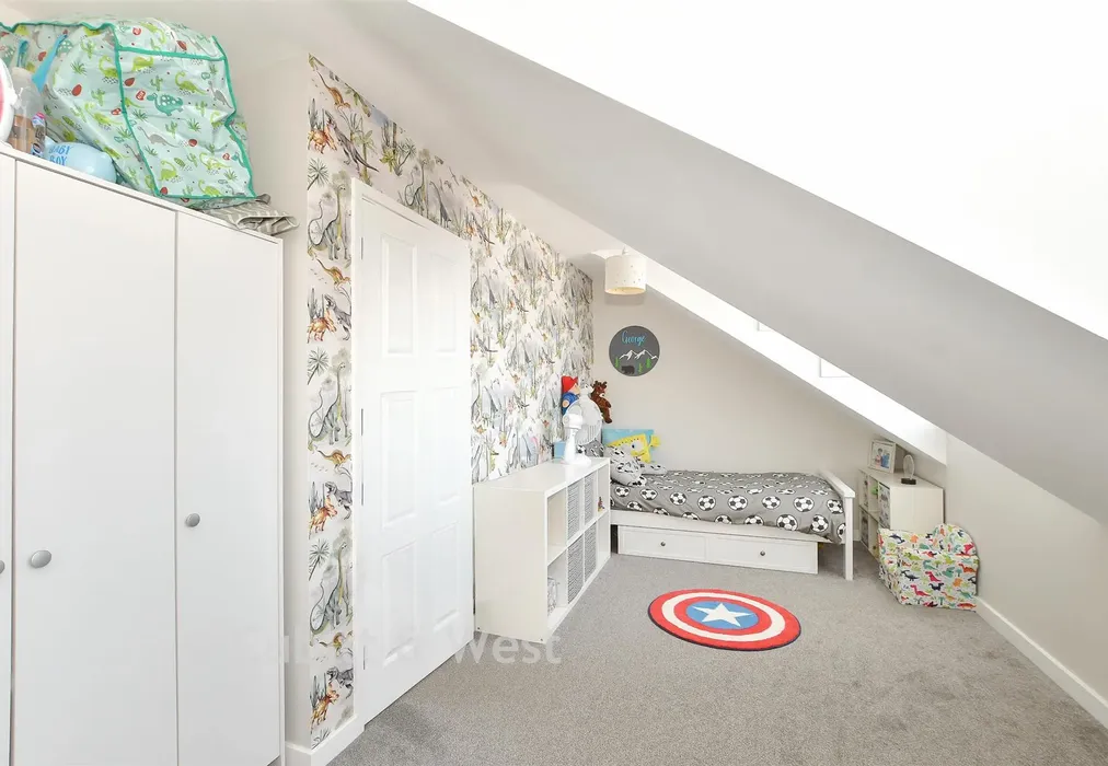 Bedroom 2 - Capel Avenue, Peacehaven, East Sussex - Wards of Kent