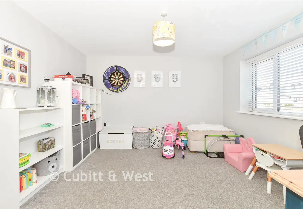 Bedroom 3 - Capel Avenue, Peacehaven, East Sussex - Wards of Kent