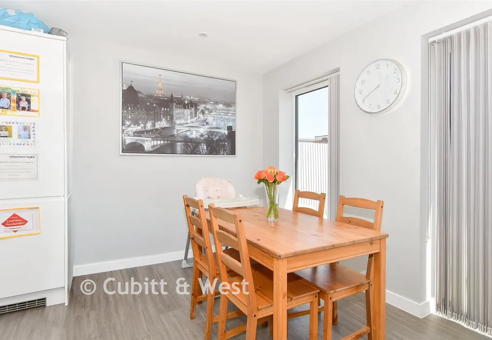 Lounge/ Kitchen/ Diner - Capel Avenue, Peacehaven, East Sussex - Wards of Kent