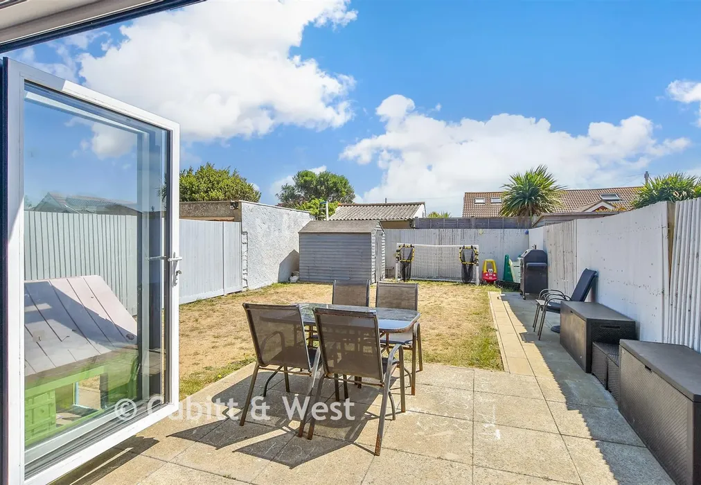 External Lifestyle Photograph - Capel Avenue, Peacehaven, East Sussex - Wards of Kent